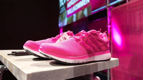 adidas telekom schuhe magenta